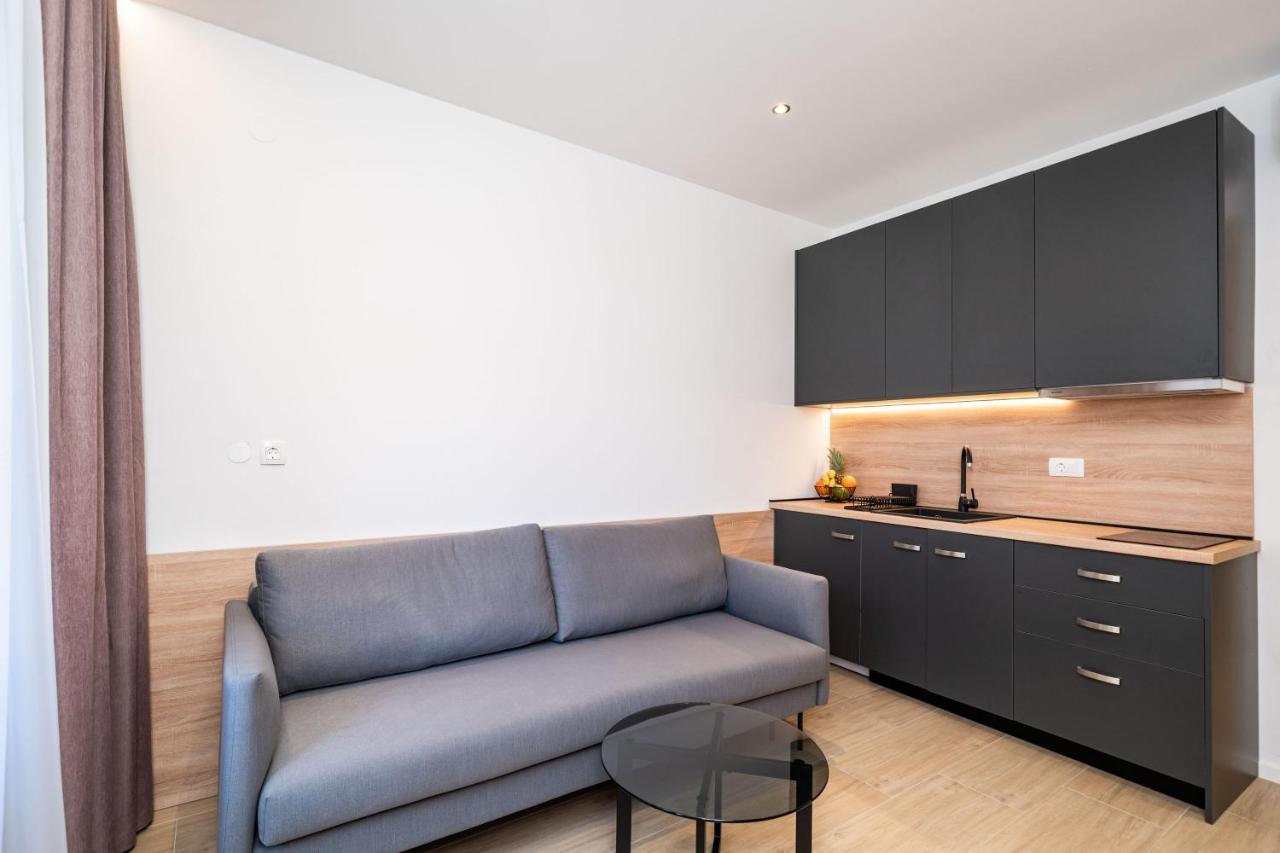 Bacan Serviced Apartment