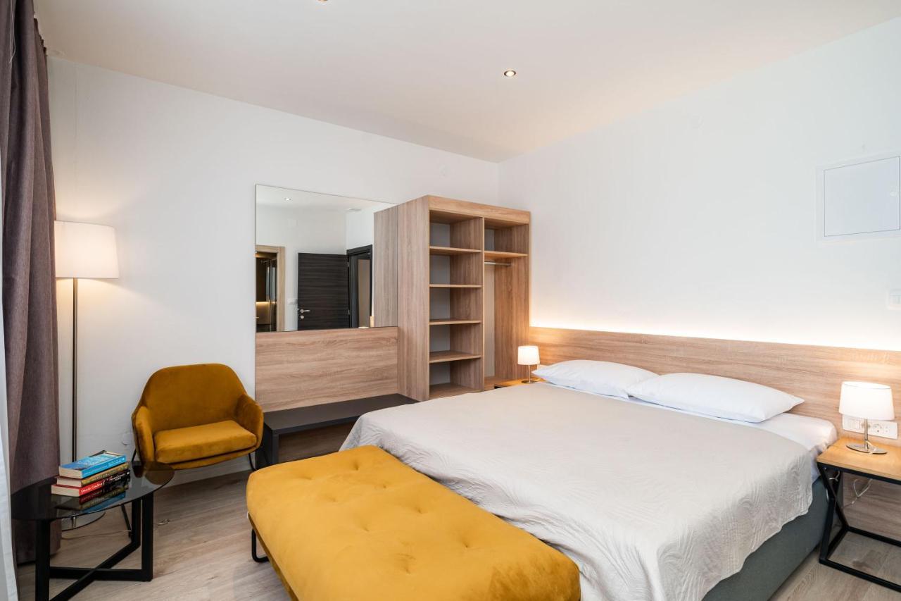 Bacan Serviced Apartment